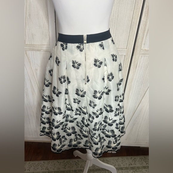 Talbots Black and Cream Butterfly A-Line Skirt EUC Sz 6 feminine fairy - Picture 5 of 10